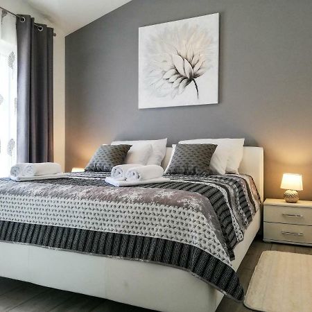 Apartment Sara Kaštela 外观 照片
